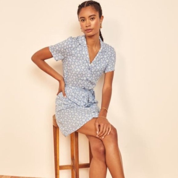Reformation Dresses & Skirts - Reformation Betsy Floral Shirtdress